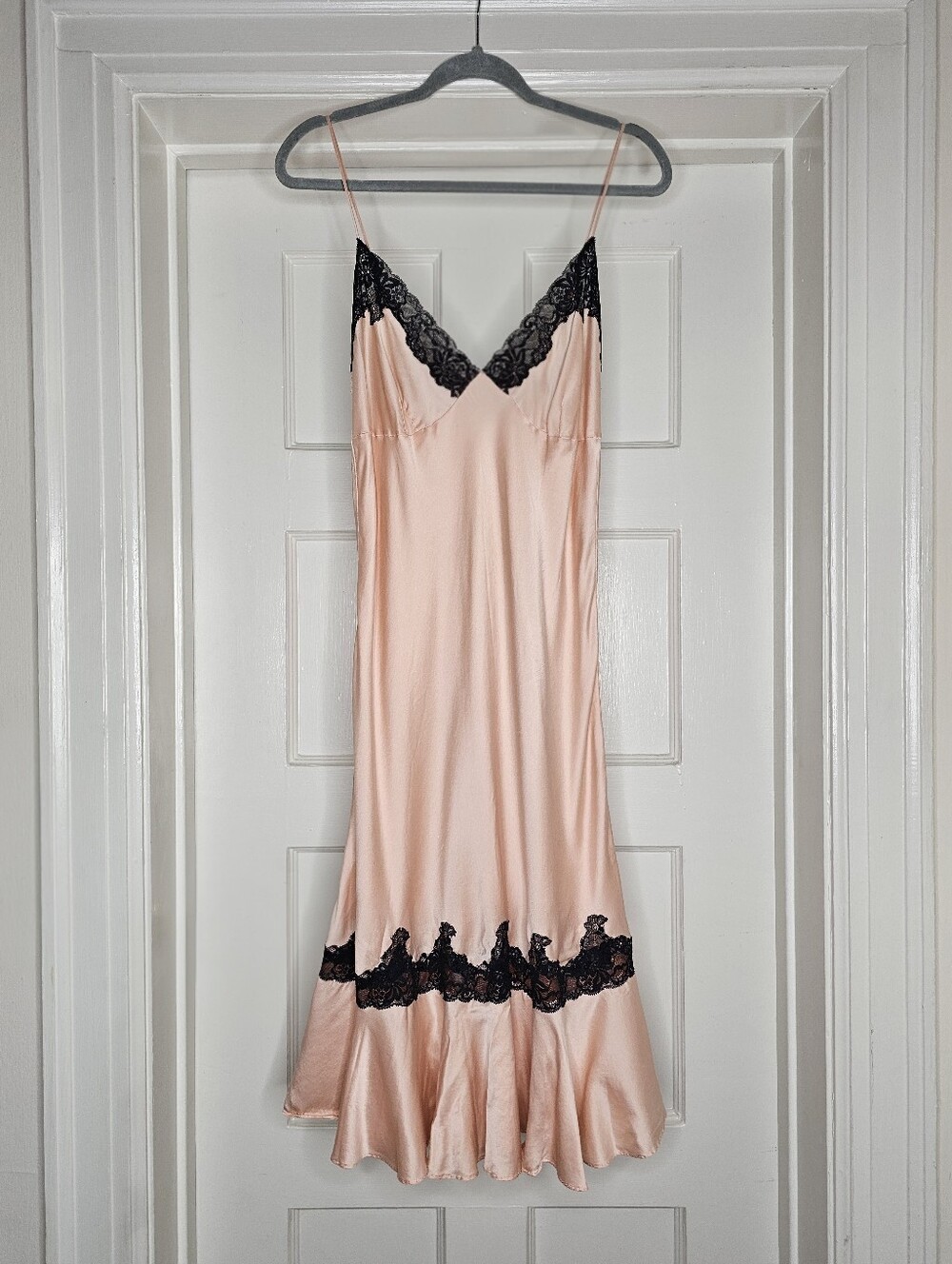 VTG Y2K Victoria's Secret Silk Slip Dress (2002) - Picture 14 of 14